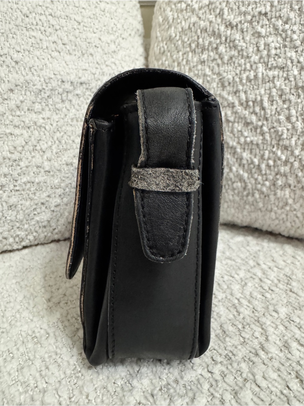 Bally Vintage Black Leather Crossbody Foldover Three Pockets Late 80s-mid 90s - Picture 16 of 16